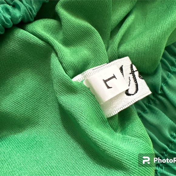 Green Maxi Skirt Size Large - Picture 3 of 3